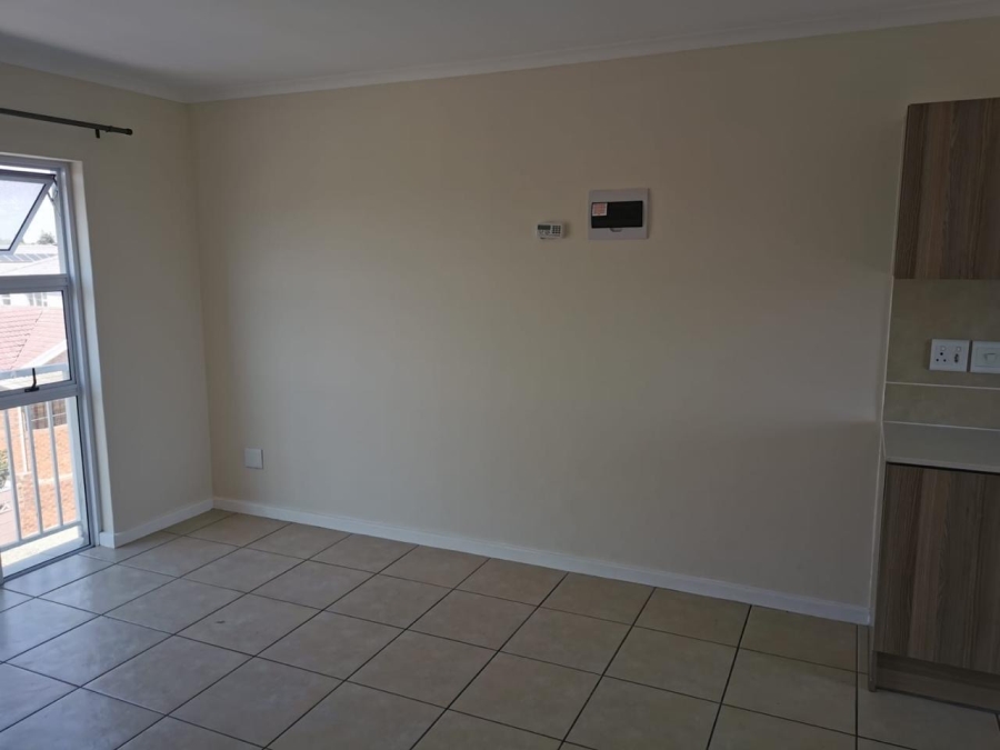 2 Bedroom Property for Sale in Cravenby Western Cape
